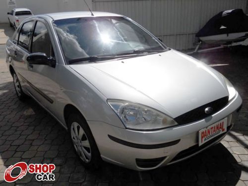 Focus Sedan GLX 2.0 16v